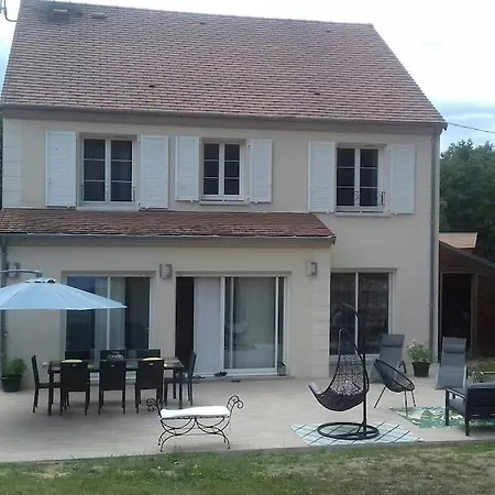 Maison De Charme Recente Avec Piscine Hors Sol * Jouars-Pontchartrain