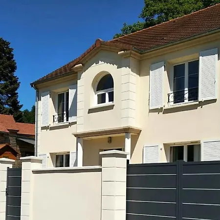 펜션 Maison De Charme Recente Avec Piscine Hors Sol *