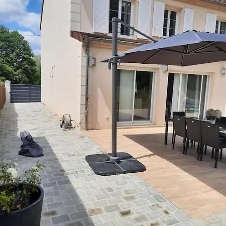 Maison De Charme Recente Avec Piscine Hors Sol 펜션 *