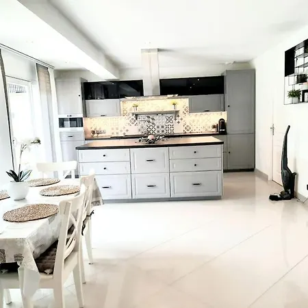 펜션 Maison De Charme Recente Avec Piscine Hors Sol *