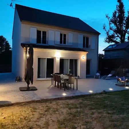 Maison De Charme Recente Avec Piscine Hors Sol *