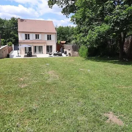 Maison De Charme Recente Avec Piscine Hors Sol *