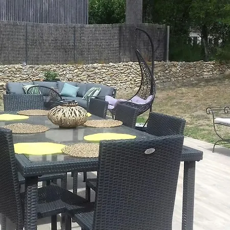 Maison De Charme Recente Avec Piscine Hors Sol 펜션 *